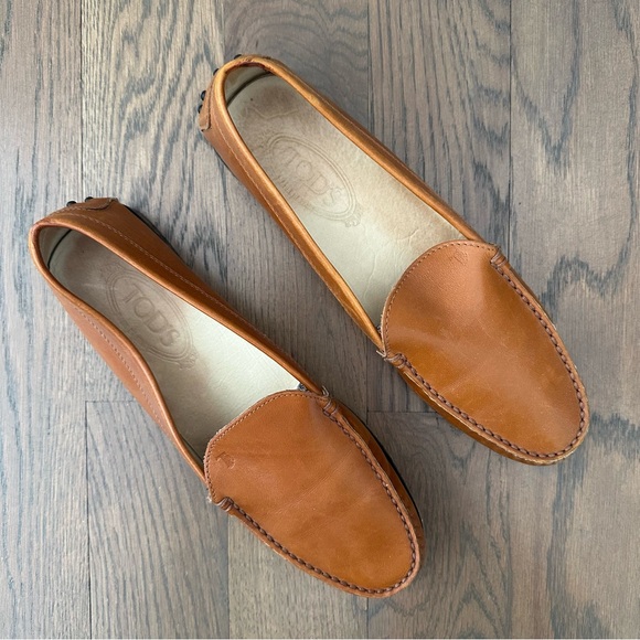 Tod’s Gommini Leather Driving Loafers in Camel Leather Size 40 EU / 10 US - Picture 1 of 8